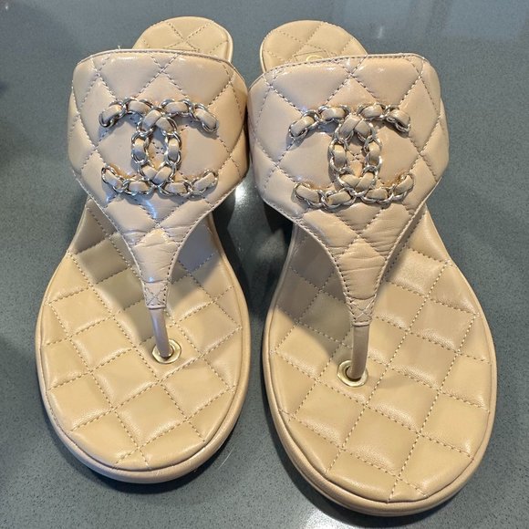 Authentic Tan Beige CHANEL Leather Wedge Sandal 38 - Never Worn - Picture 6 of 6